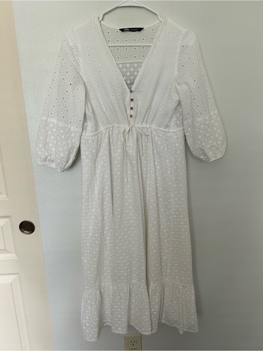 Zara | White Openwork Embroidered Eyelet Midi Dress | Size XS - Picture 6 of 9